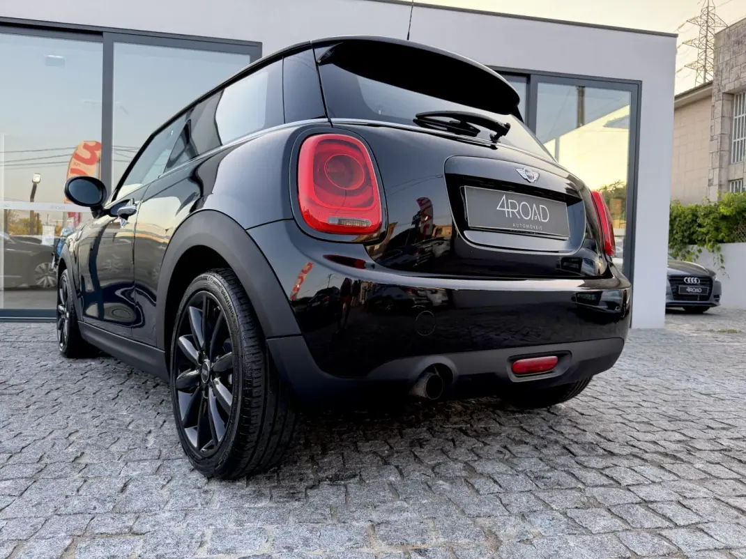MINI One 2016 - 11900 EUR, 133000 km - 133000km - foto 35 de 86