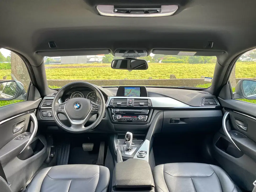 BMW 418 Gran Coupé 2015 - 19900 EUR, 87000 km - AUTO.MOTO.pt - 87000km - foto 13 de 35