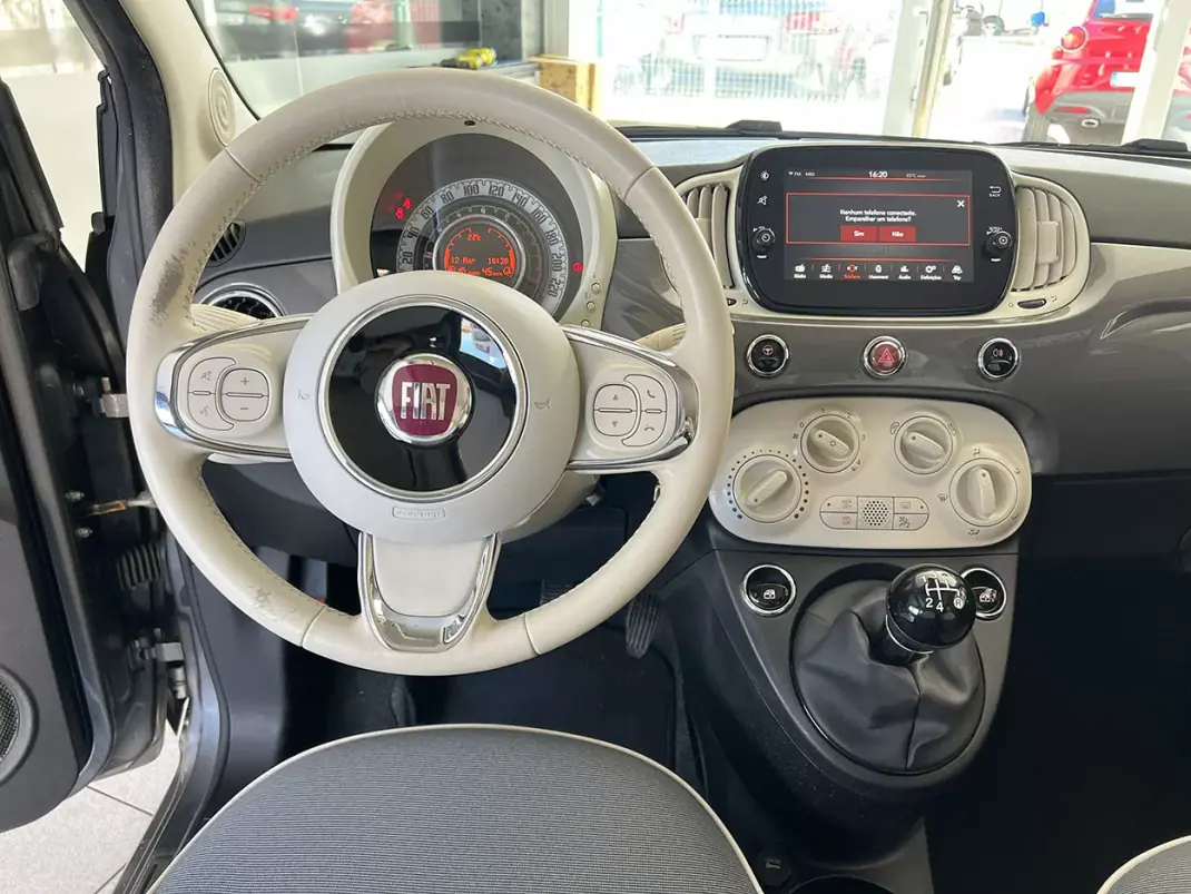 Fiat 500C 2018 - 11800 EUR, 59965 km - AUTO.MOTO.pt - 59965km - foto 9 de 21