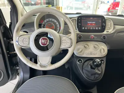 Fiat 500C 2018 - 11800 EUR, 59965 km - AUTO.MOTO.pt - 59965km - foto 9 de 21