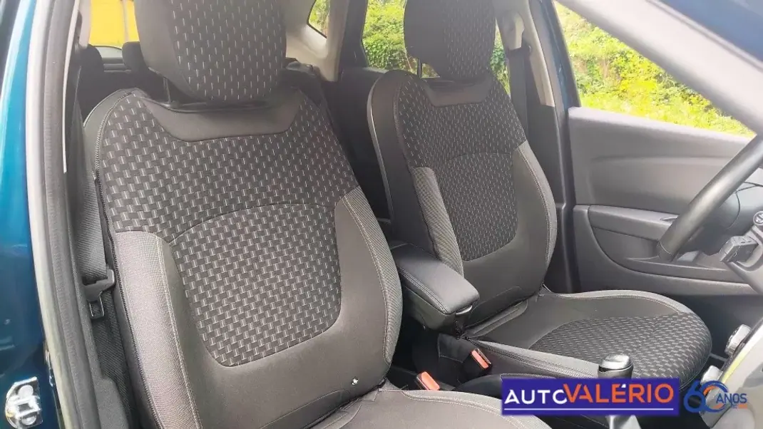 Renault Captur 2019 - 18950 EUR, 35775 km - AUTO.MOTO.pt - 35775km - foto 28 de 34