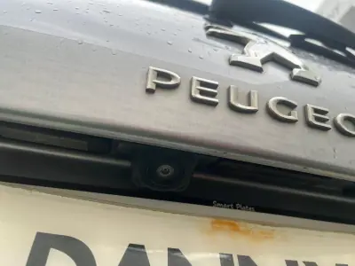 Peugeot 308 2016 - 16900 EUR, 150000 km - AUTO.MOTO.pt - 150000km - foto 9 de 20