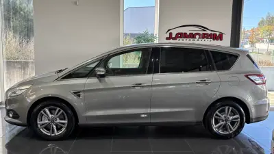 Ford S-Max 2016 - 16999 EUR, 170121 km - AUTO.MOTO.pt - 170121km - foto 3 de 35
