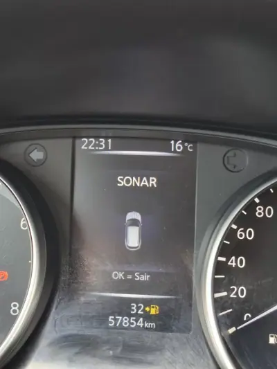 Nissan Qashqai 2018 - 15500 EUR, 57950 km - AUTO.MOTO.pt - 57950km - foto 21 de 25