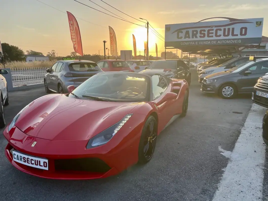 Ferrari 488 2017 - 299750 EUR, 26250 km - AUTO.MOTO.pt - 26250km - foto 2 de 26