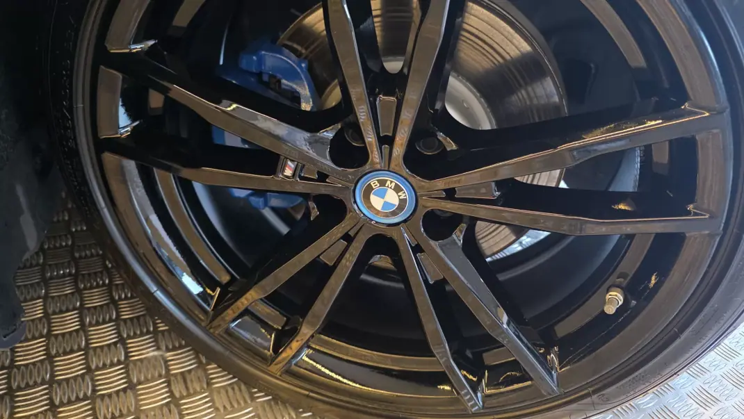 BMW 320 2024 - 42500 EUR, 5552 km - AUTO.MOTO.pt - 5552km - foto 33 de 58