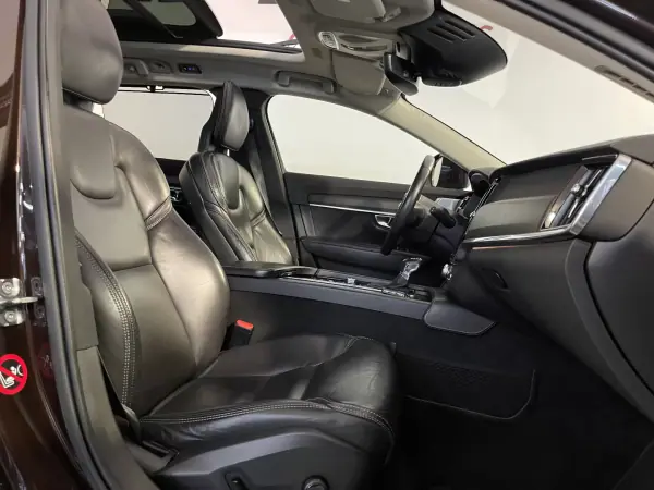 Volvo V90 Cross Country 2017 - 23500 EUR, 213000 km - AUTO.MOTO.pt - 213000km - foto 19 de 44