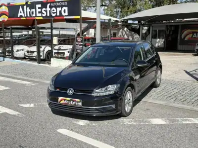 Volkswagen Golf 2017 - 19900 EUR, 117104 km - AUTO.MOTO.pt - 117104km - foto 2 de 13