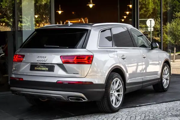 Audi Q7 2016 - 23990 EUR, 238077 km - AUTO.MOTO.pt - 238077km - foto 4 de 40