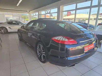 Porsche Panamera 2012 - 41990 EUR, 58000 km - AUTO.MOTO.pt - 58000km - foto 7 de 42