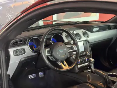 Ford Mustang 2015 - 39990 EUR, 71730 km - AUTO.MOTO.pt - 71730km - foto 19 de 26
