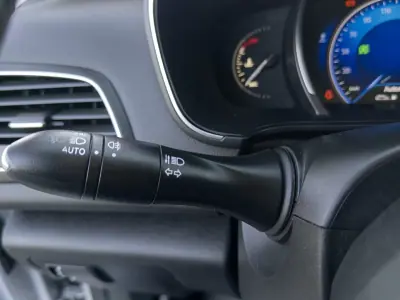 Renault Mégane Sport Tourer 2016 - 13990 EUR, 163000 km - AUTO.MOTO.pt - 163000km - foto 25 de 47