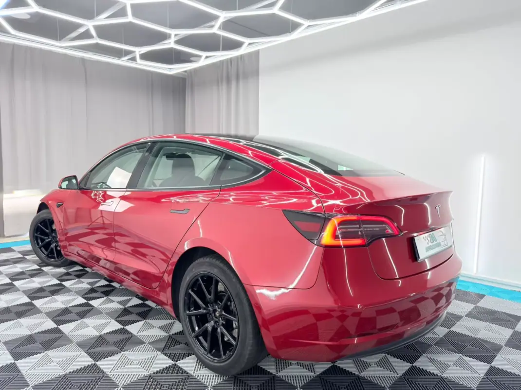 Tesla Model 3 2022 - 26999 EUR, 50900 km - AUTO.MOTO.pt - 50900km - foto 5 de 21