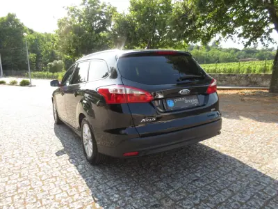 Ford Focus SW 2013 - 6990 EUR, 210000 km - 210000km - foto 6 de 28