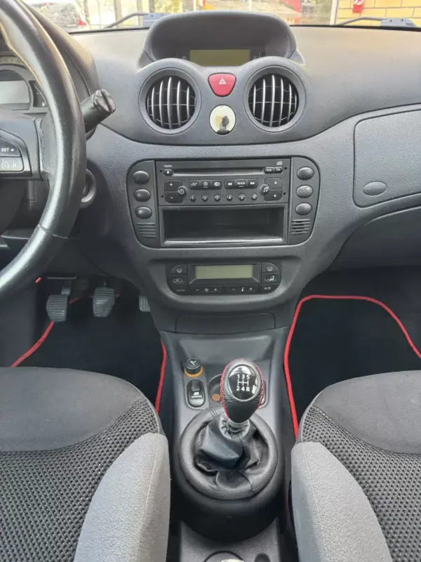 Citroën C2 2005 - 3950 EUR, 171155 km - AUTO.MOTO.pt - 171155km - foto 9 de 9