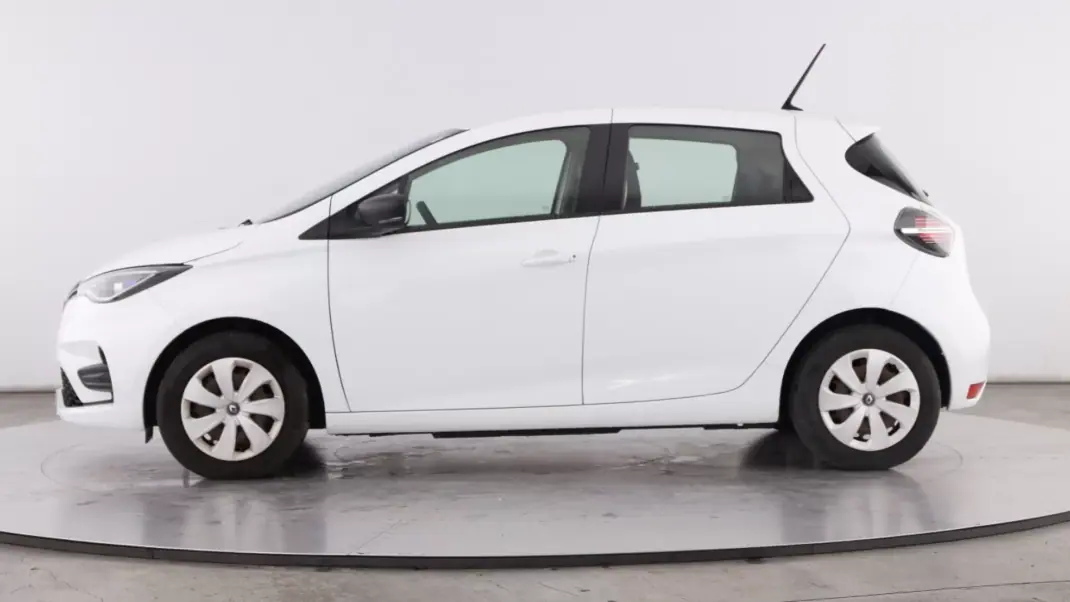 Renault Zoe 2021 - 14950 EUR, 139568 km - AUTO.MOTO.pt - 139568km - foto 12 de 16