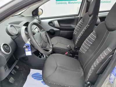 Citroën C1 2013 - 5650 EUR, 177053 km - AUTO.MOTO.pt - 177053km - foto 15 de 24