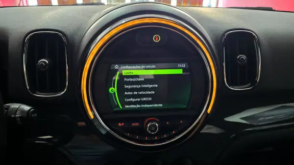 MINI Countryman 2019 - 18990 EUR, 154427 km - AUTO.MOTO.pt - 154427km - foto 33 de 68