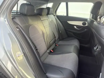 Mercedes-Benz C 250 2018 - 24500 EUR, 173000 km - AUTO.MOTO.pt - 173000km - foto 12 de 21