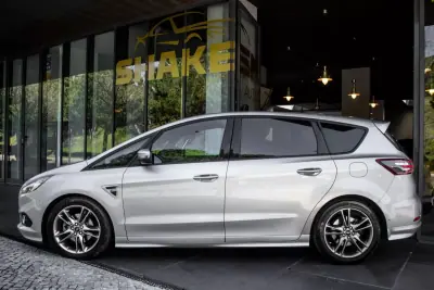 Ford S-Max 2018 - 17750 EUR, 194308 km - AUTO.MOTO.pt - 194308km - foto 2 de 47