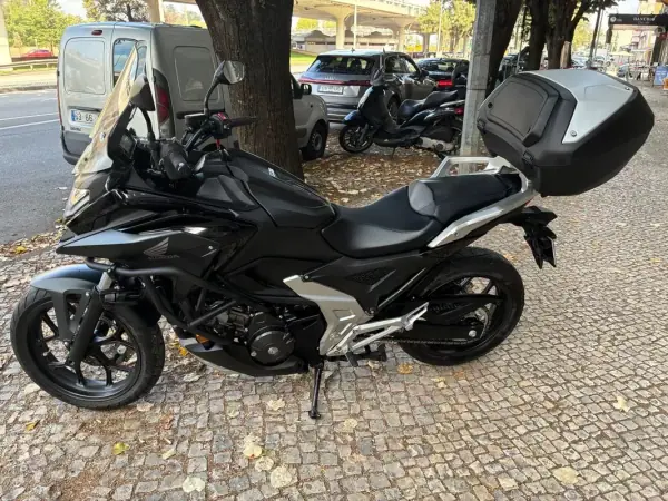 Honda NC750X 2023