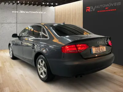 Audi A4 2009 - 9450 EUR, 271798 km - 271798km - foto 4 de 20