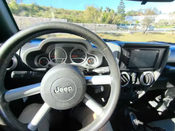 Jeep Wrangler Unlimited 2008 - 31890 EUR, 231000 km - AUTO.MOTO.pt - 231000km - foto 9 de 11