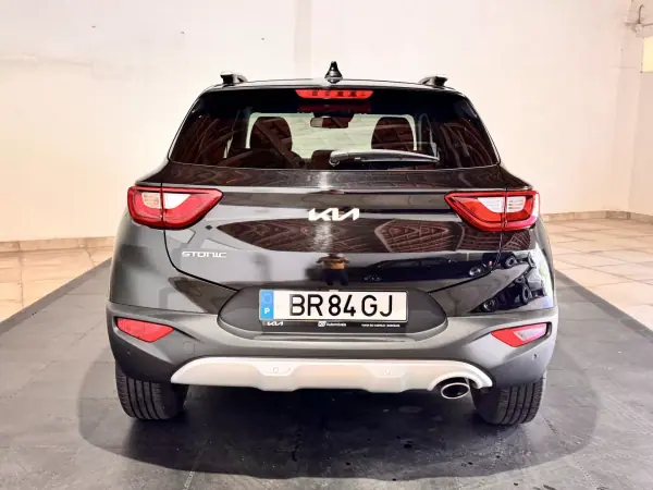 Kia Stonic 2025 - 19900 EUR, 6048 km - AUTO.MOTO.pt - 6048km - foto 6 de 24