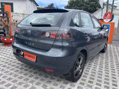 SEAT Ibiza 2008 - 6750 EUR, 148157 km - AUTO.MOTO.pt - 148157km - foto 7 de 12