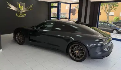 Porsche Taycan 2023 - 69000 EUR, 84534 km - AUTO.MOTO.pt - 84534km - foto 16 de 39