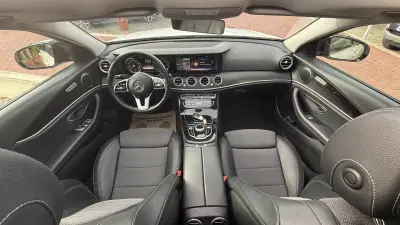 Mercedes-Benz E 300 2019 - 26990 EUR, 147000 km - AUTO.MOTO.pt - 147000km - foto 25 de 41
