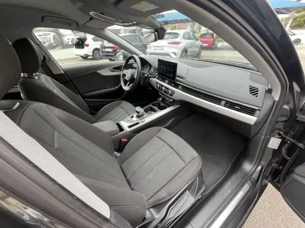 Audi A4 Avant 2022 - 21250 EUR, 195000 km - AUTO.MOTO.pt - 195000km - foto 30 de 45