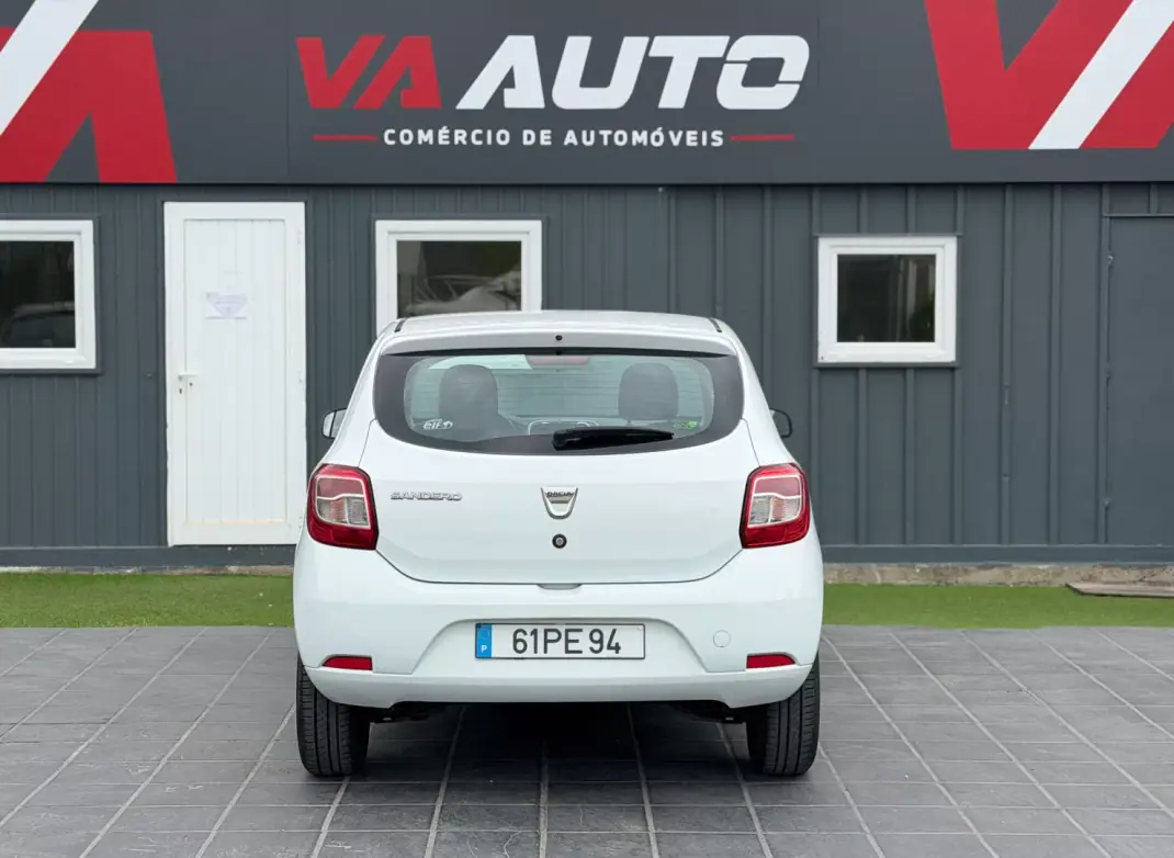 Dacia Sandero 2014 - 7900 EUR, 170000 km - 170000km - foto 5 de 12