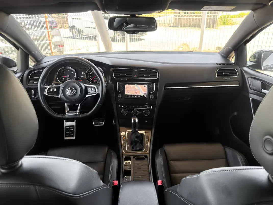 Volkswagen Golf 2016 - 19990 EUR, 144987 km - 144987km - foto 11 de 26