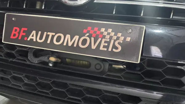 Volkswagen Amarok 2019 - 27500 EUR, 138121 km - AUTO.MOTO.pt - 138121km - foto 16 de 46