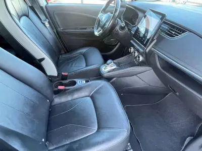 Renault Zoe 2020 - 15900 EUR, 114000 km - AUTO.MOTO.pt - 114000km - foto 12 de 12