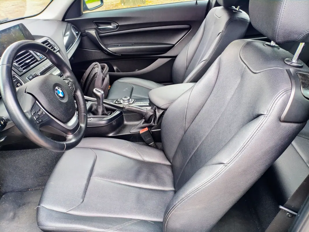 BMW 116 2015 - 11900 EUR, 260000 km - 260000km - foto 5 de 8