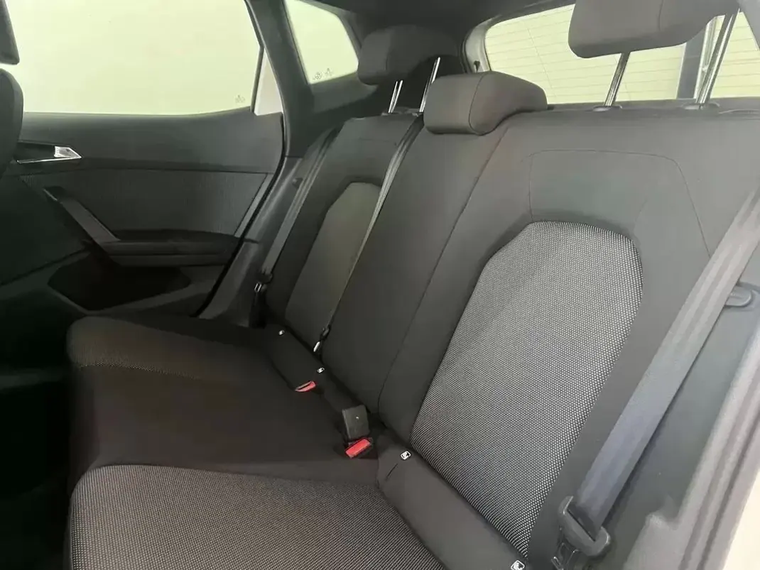 SEAT Arona 2020 - 15490 EUR, 59460 km - AUTO.MOTO.pt - 59460km - foto 35 de 39