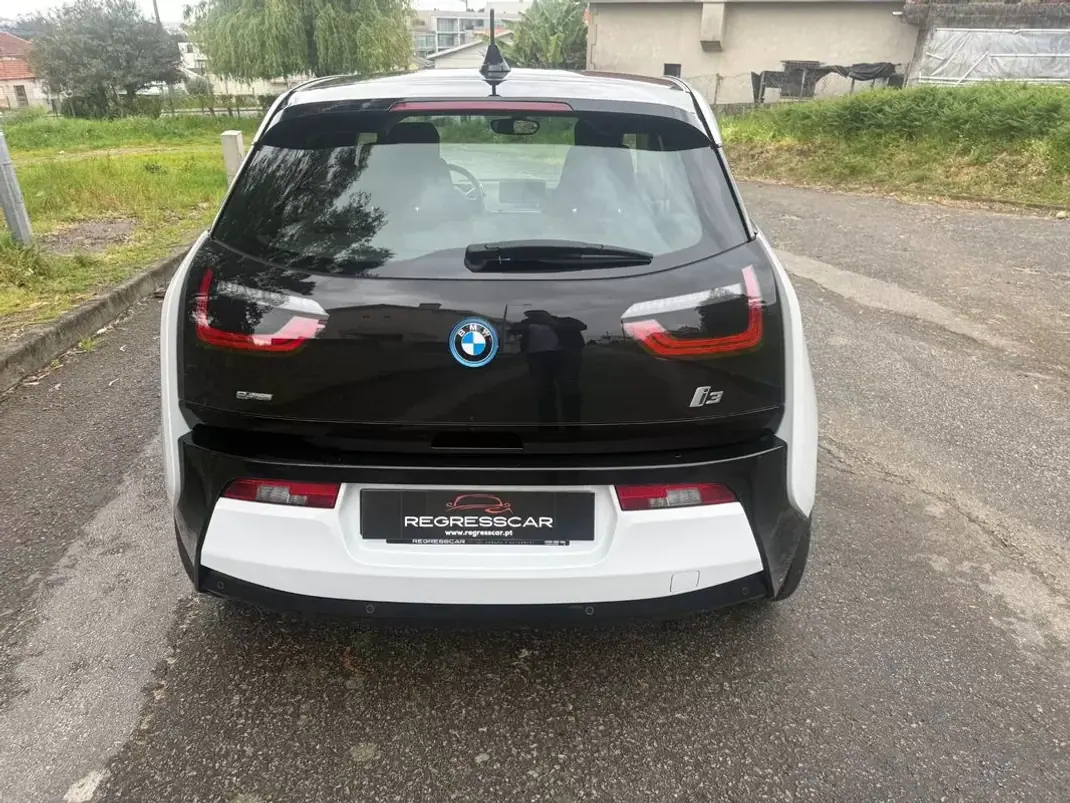 BMW i3 2015 - 12750 EUR, 81000 km - AUTO.MOTO.pt - 81000km - foto 5 de 25