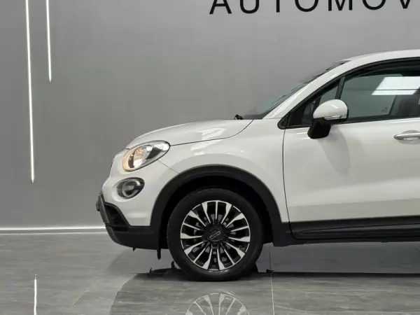 Fiat 500X 2019 - 13490 EUR, 67000 km - AUTO.MOTO.pt - 67000km - foto 4 de 24
