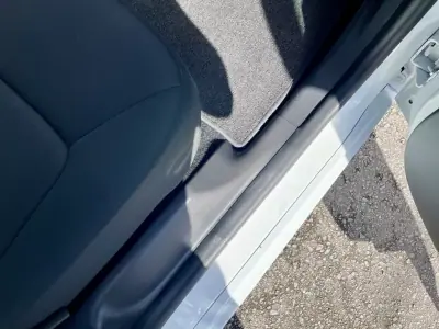 Renault Zoe 2019 - 12750 EUR, 46662 km - AUTO.MOTO.pt - 46662km - foto 31 de 32