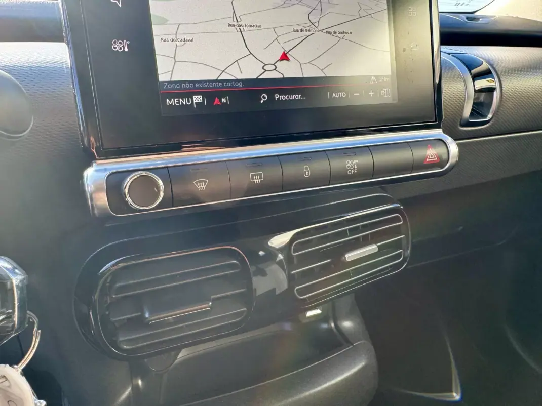 Citroën C4 Cactus 2018 - 13250 EUR, 108963 km - 108963km - foto 19 de 33