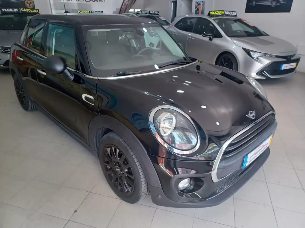 MINI 5 Portas 2019 - 13490 EUR, 199185 km - 199185km - foto 7 de 34