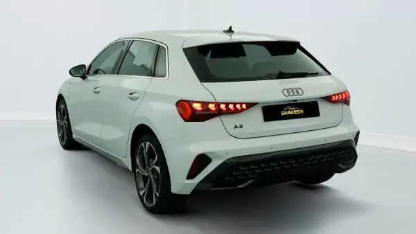 Audi A3 Sportback 2025 - 38990 EUR, 25483 km - AUTO.MOTO.pt - 25483km - foto 4 de 15