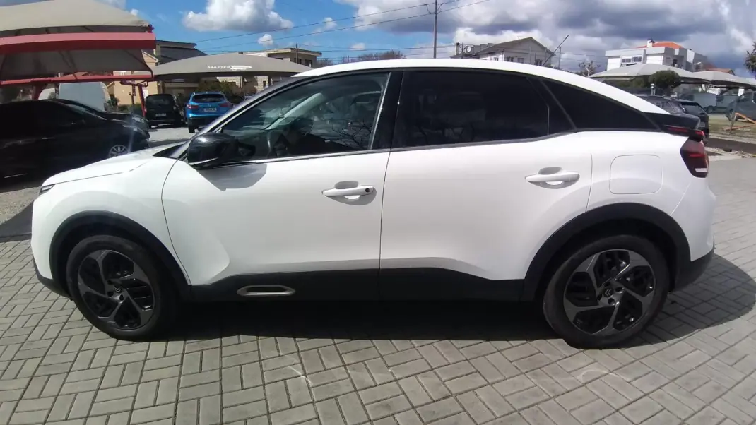 Citroën C4 2022 - 17650 EUR, 113000 km - AUTO.MOTO.pt - 113000km - foto 2 de 55