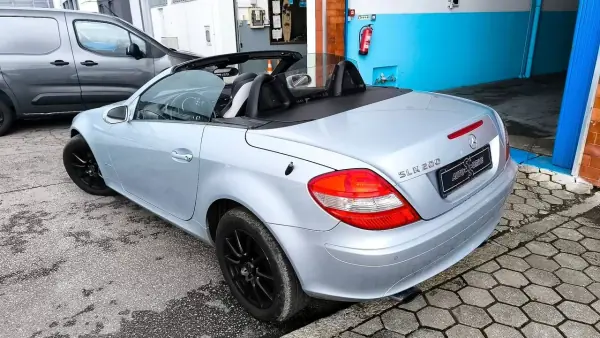 Mercedes-Benz SLK 200 2006 - 13900 EUR, 173000 km - AUTO.MOTO.pt - 173000km - foto 9 de 18