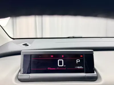 Citroën C4 Cactus 2019 - 10999 EUR, 114000 km - AUTO.MOTO.pt - 114000km - foto 21 de 21