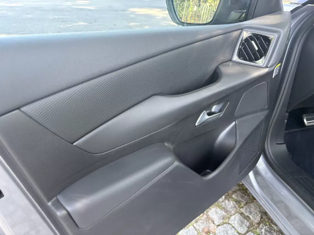 DS DS3 Crossback 2023 - 24100 EUR, 20121 km - 20121km - foto 10 de 26