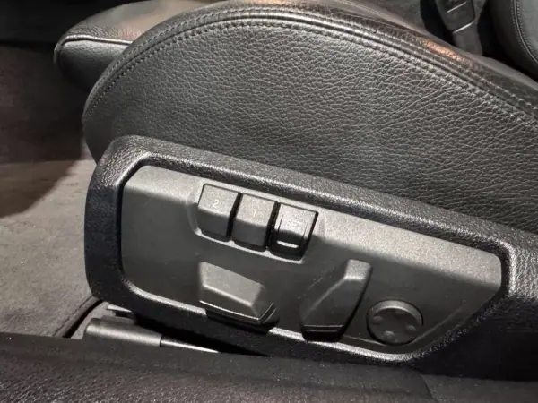 BMW 640 Gran Coupé 2019 - 45900 EUR, 117759 km - AUTO.MOTO.pt - 117759km - foto 31 de 48