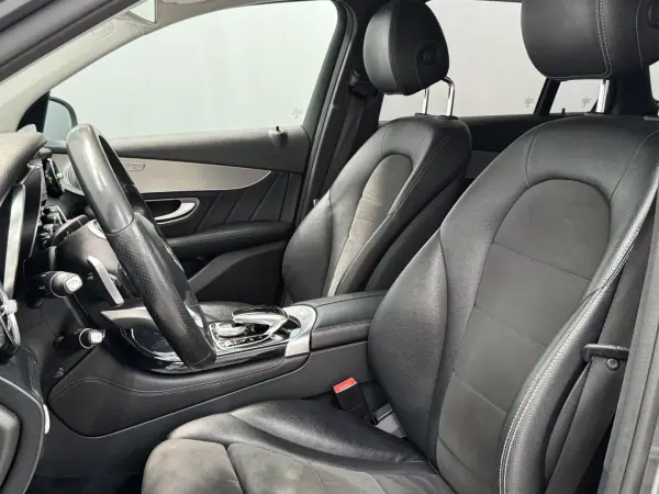 Mercedes-Benz GLC 220 2016 - 27890 EUR, 213000 km - AUTO.MOTO.pt - 213000km - foto 20 de 30
